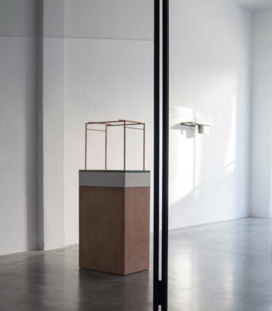 caroline van den eynden, dmw gallery, thomas raat, le papillon de l'architecture