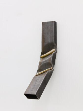 dmw gallery, bram de jonghe, exhibition, apres nous les mouches, sculpture, we document art