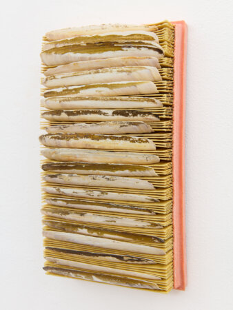 dmw gallery, bram de jonghe, exhibition, apres nous les mouches, sculpture, we document art