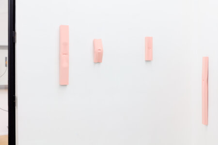 dmw gallery, bram de jonghe, exhibition, apres nous les mouches, sculpture, we document art