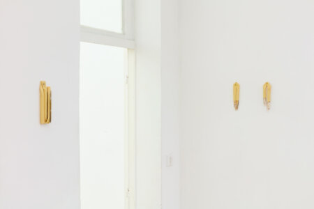 dmw gallery, bram de jonghe, exhibition, apres nous les mouches, sculpture, we document art