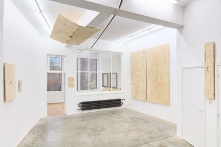 dmw gallery, bram de jonghe, exhibition, apres nous les mouches, sculpture, we document art