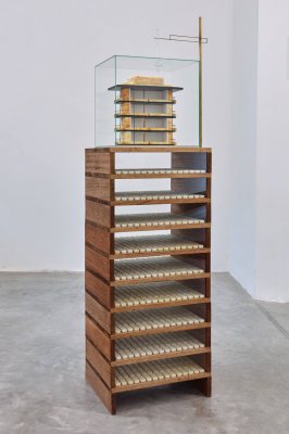 caroline van den eynden, cache cache, dmw gallery, sculpture